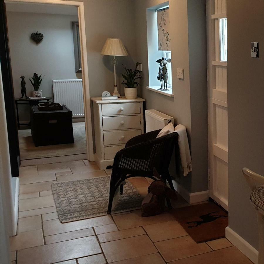 The Nest At Bramble Cottage Lacock Esterno foto