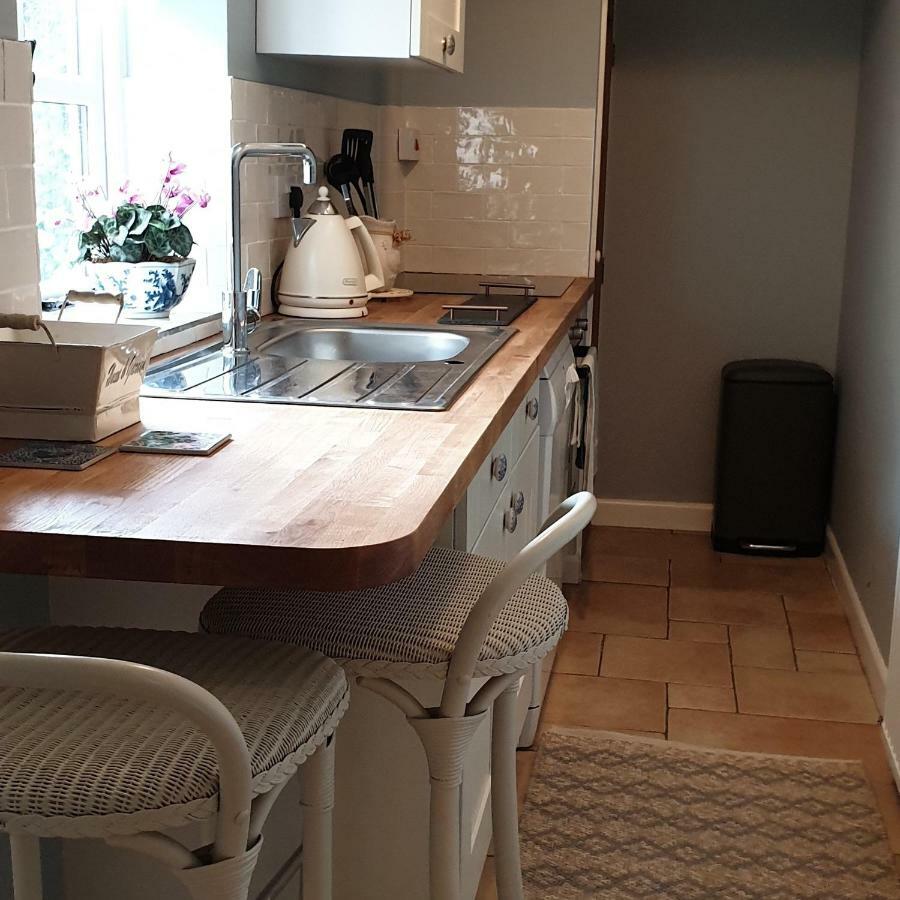 The Nest At Bramble Cottage Lacock Esterno foto